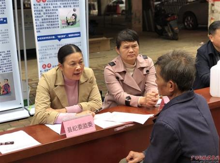 每一本卷宗都是漂亮答案——記廣西勤廉榜樣、梧州市紀(jì)委監(jiān)委第五監(jiān)督檢查室主任李世群