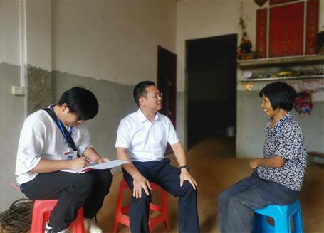 公司領(lǐng)導(dǎo)到扶貧一線助力脫貧攻堅(jiān)